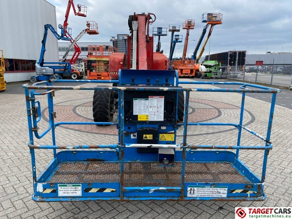 Leasing de Genie Z-135/70 Articulated 4x4x4 Diesel Boom Lift 4315cm  Genie Z-135/70 Articulated 4x4x4 Diesel Boom Lift 4315cm: foto 8