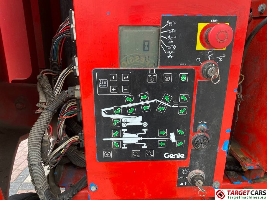 Leasing de Genie Z-135/70 Articulated 4x4x4 Diesel Boom Lift 4315cm  Genie Z-135/70 Articulated 4x4x4 Diesel Boom Lift 4315cm: foto 11