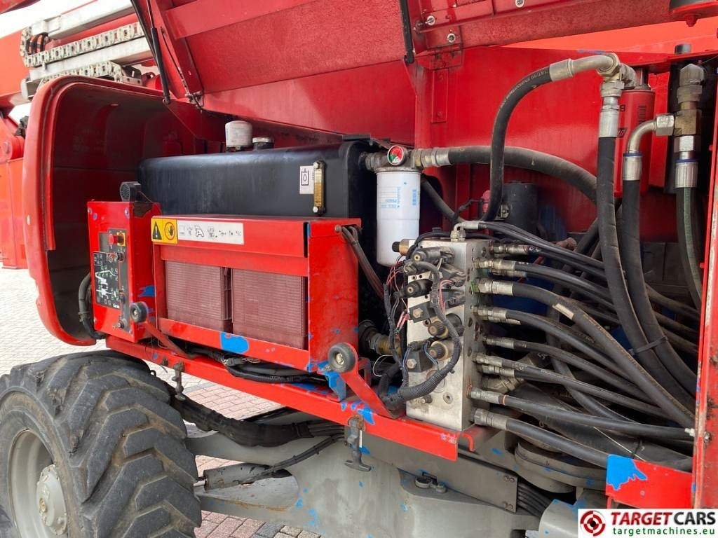 Leasing de Genie Z-135/70 Articulated 4x4x4 Diesel Boom Lift 4315cm  Genie Z-135/70 Articulated 4x4x4 Diesel Boom Lift 4315cm: foto 13