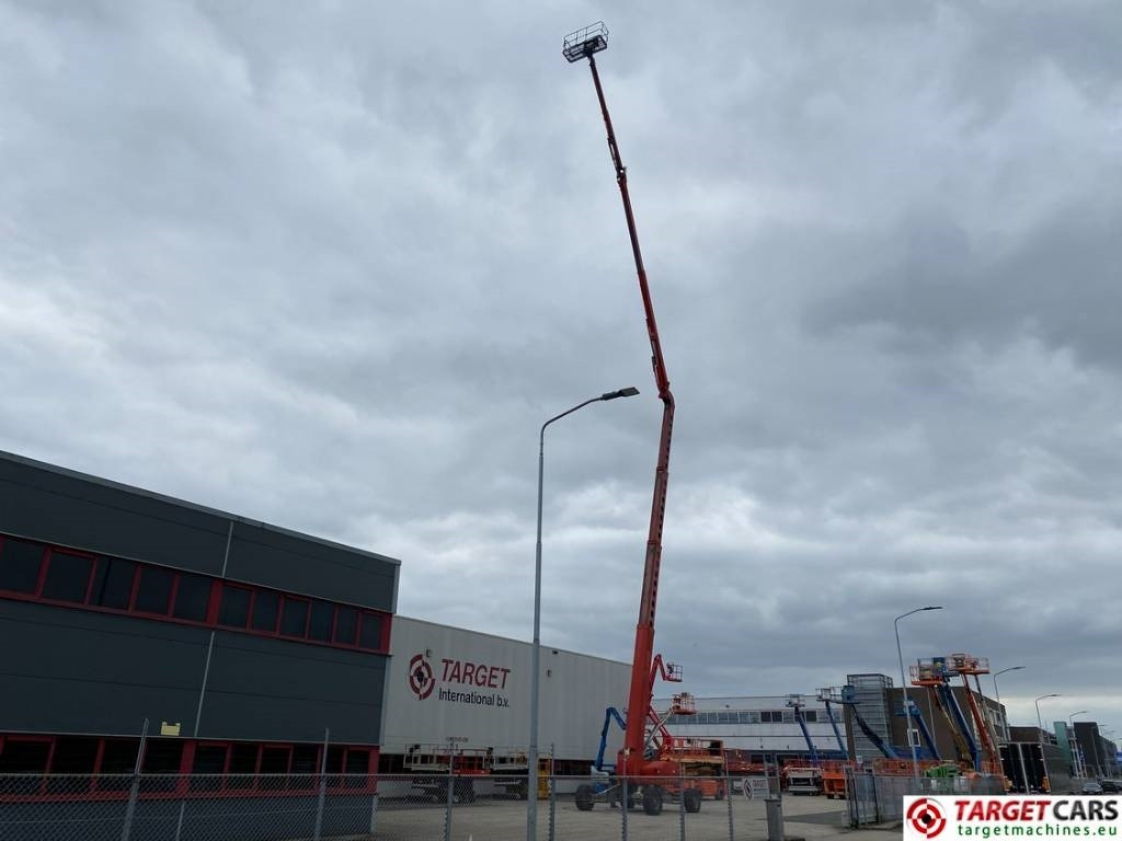 Leasing de Genie Z-135/70 Articulated 4x4x4 Diesel Boom Lift 4315cm  Genie Z-135/70 Articulated 4x4x4 Diesel Boom Lift 4315cm: foto 49