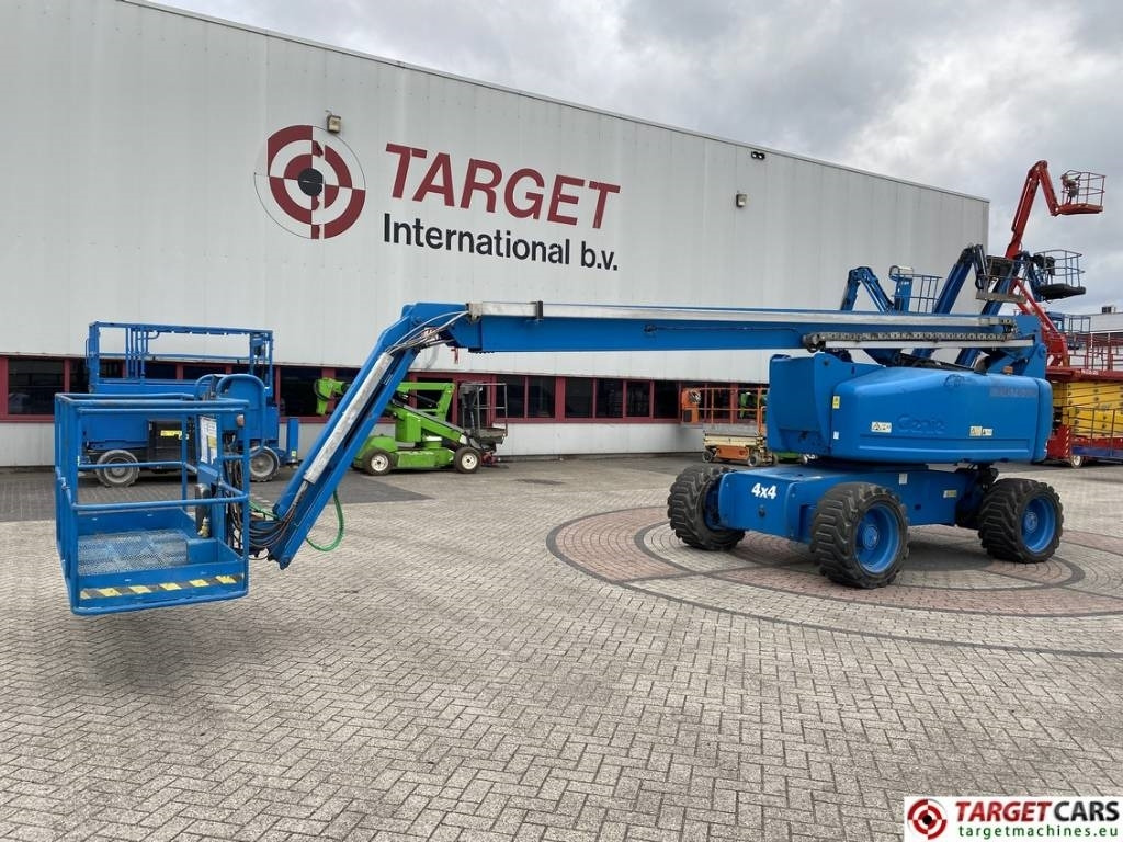 Genie Z-80/60 Articulated 4x4x4 Diesel Boom Lift 2577cm - Plataforma articulada: foto 1 Genie Z-80/60 Articulated 4x4x4 Diesel Boom Lift 2577cm - Plataforma articulada: foto 1