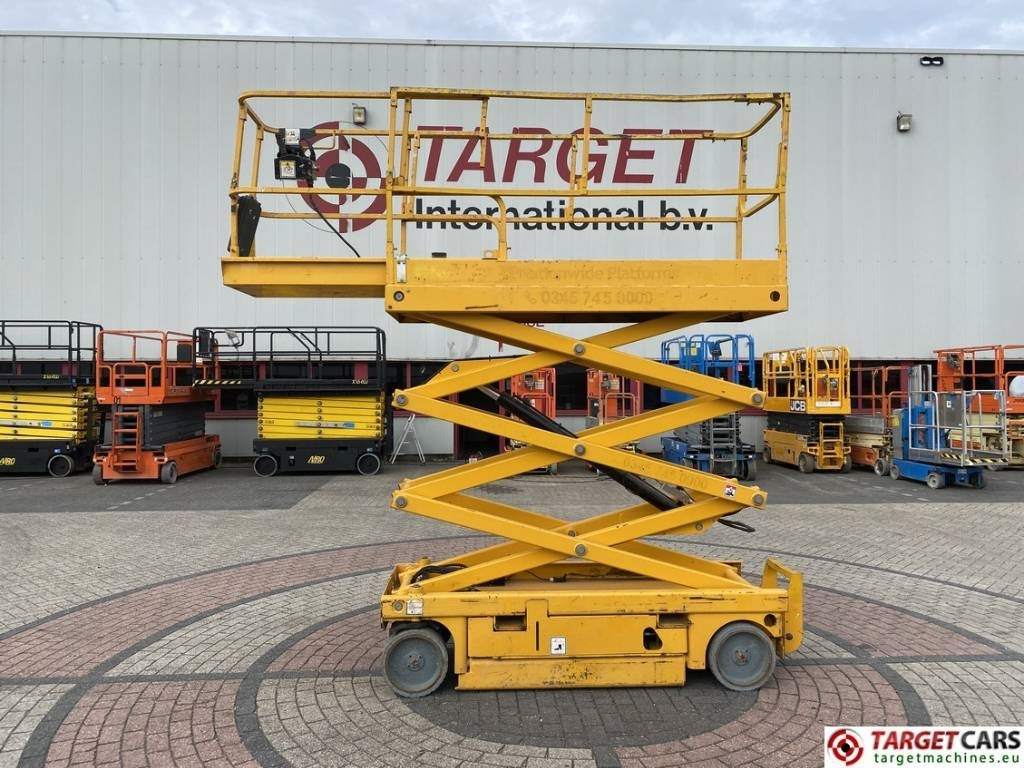 Haulotte Compact 8 Electric Scissor Work Lift 818cm - Plataforma de tijeras: foto 5 Haulotte Compact 8 Electric Scissor Work Lift 818cm - Plataforma de tijeras: foto 5