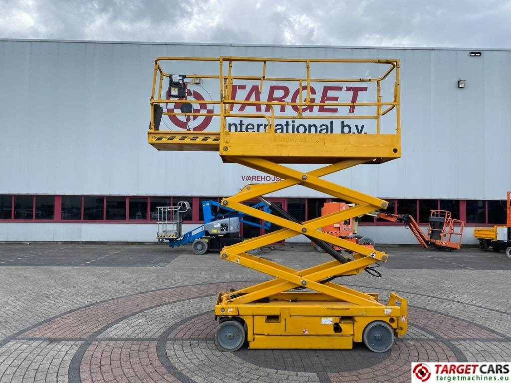 Haulotte Compact 8 Electric Scissor Work Lift 818cm - Plataforma de tijeras: foto 5 Haulotte Compact 8 Electric Scissor Work Lift 818cm - Plataforma de tijeras: foto 5