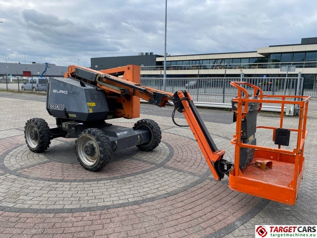 JLG 340AJ Articulated 4x4 Diesel Boom Work Lift 1233cm - Plataforma articulada: foto 2 JLG 340AJ Articulated 4x4 Diesel Boom Work Lift 1233cm - Plataforma articulada: foto 2