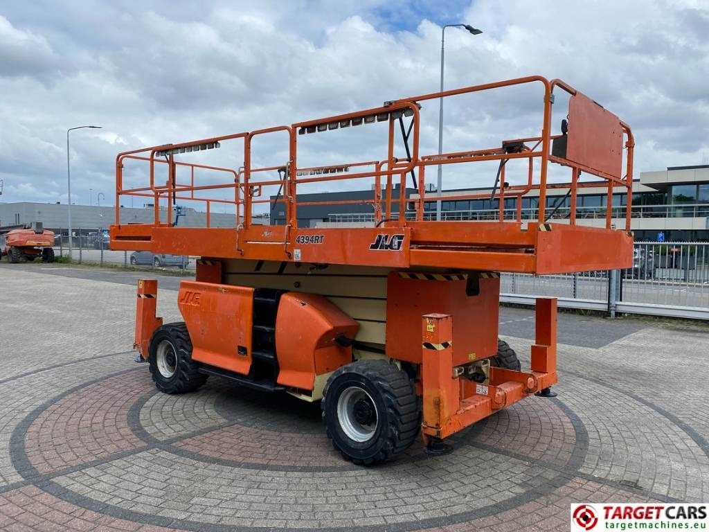 JLG 4394RT Diesel 4x4 Scissor Work Lift 1511cm - Plataforma de tijeras: foto 2 JLG 4394RT Diesel 4x4 Scissor Work Lift 1511cm - Plataforma de tijeras: foto 2