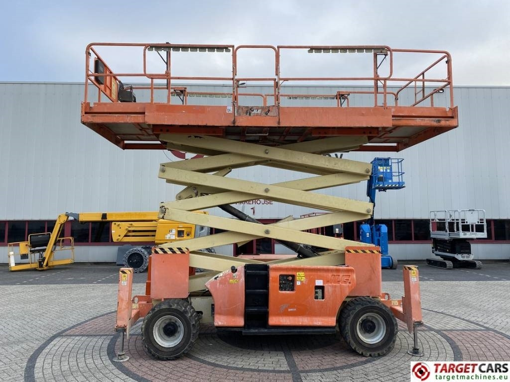 JLG 4394RT Diesel 4x4 Scissor Work Lift 1511cm - Plataforma de tijeras: foto 5 JLG 4394RT Diesel 4x4 Scissor Work Lift 1511cm - Plataforma de tijeras: foto 5