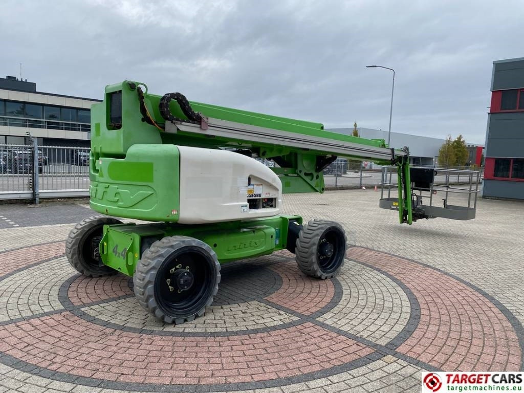 Niftylift HR28 HyBrid Articulated 4x4 Boom Work Lift 2800cm - Plataforma articulada: foto 3 Niftylift HR28 HyBrid Articulated 4x4 Boom Work Lift 2800cm - Plataforma articulada: foto 3