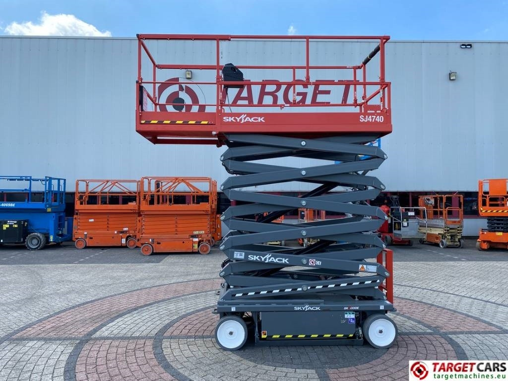 SkyJack SJ4740 Electric 4740 Scissor Work Lift 1380cm - Plataforma de tijeras: foto 5 SkyJack SJ4740 Electric 4740 Scissor Work Lift 1380cm - Plataforma de tijeras: foto 5