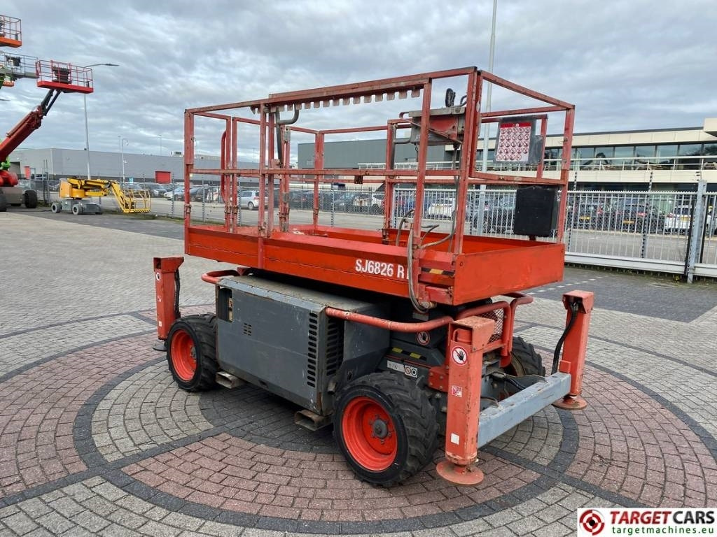 SkyJack SJ6826 RT Diesel 4x4 Scissor Work Lift 992cm - Plataforma de tijeras: foto 2 SkyJack SJ6826 RT Diesel 4x4 Scissor Work Lift 992cm - Plataforma de tijeras: foto 2