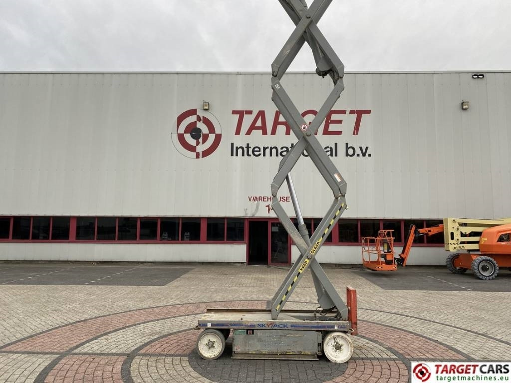 Leasing de SkyJack SJIII-3226 Electric Scissor Work Lift 990cm  SkyJack SJIII-3226 Electric Scissor Work Lift 990cm: foto 19