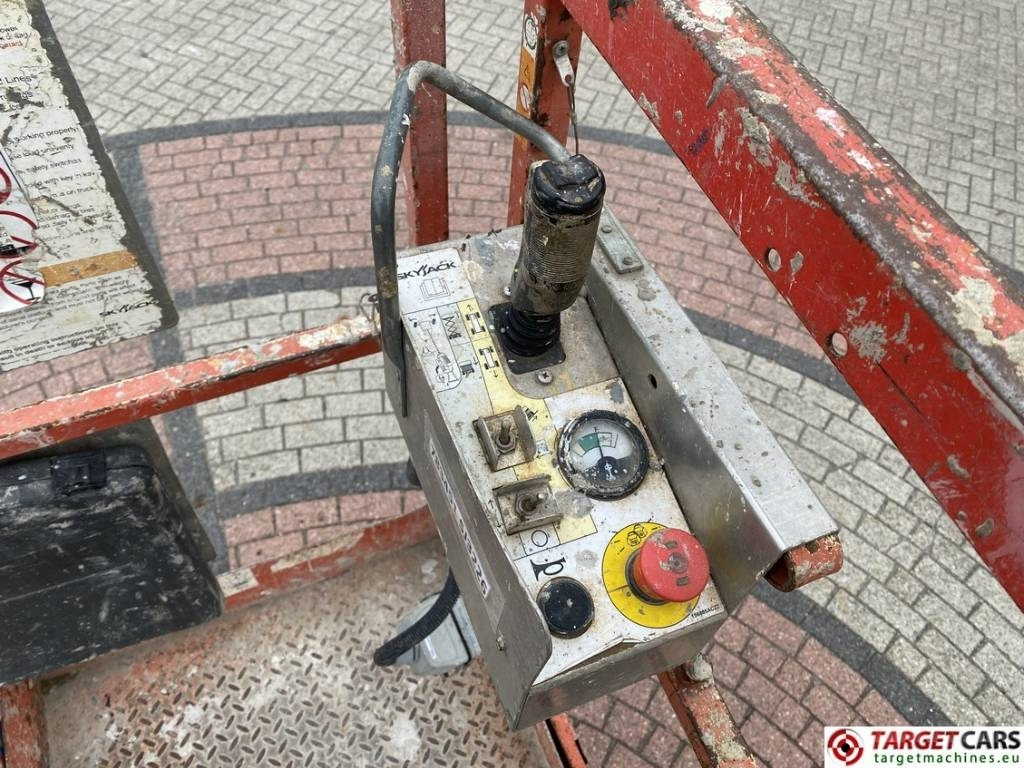 Leasing de SkyJack SJIII-3226 Electric Scissor Work Lift 990cm  SkyJack SJIII-3226 Electric Scissor Work Lift 990cm: foto 9