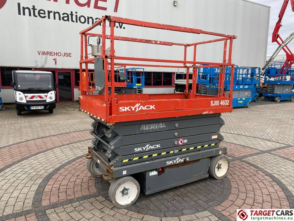 SkyJack SJIII-4632 Electric 4632 Scissor Work Lift 1170cm - Plataforma de tijeras: foto 1 SkyJack SJIII-4632 Electric 4632 Scissor Work Lift 1170cm - Plataforma de tijeras: foto 1