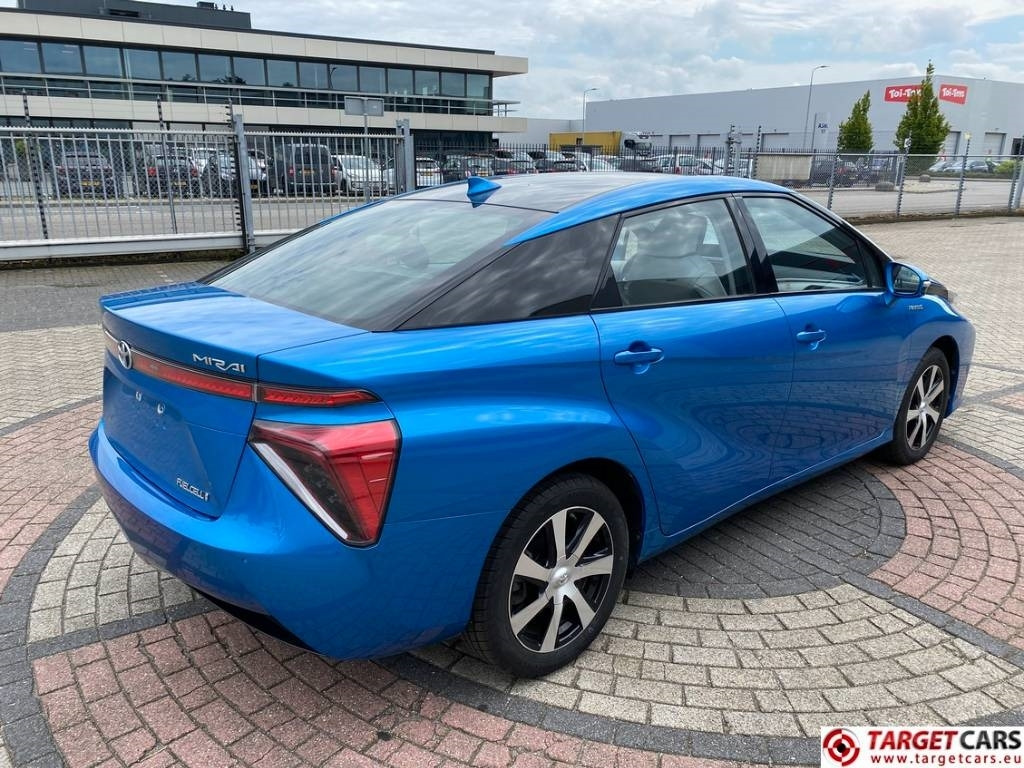 Toyota Mirai FCV HydroGen FuelCell - Coche: foto 4 Toyota Mirai FCV HydroGen FuelCell - Coche: foto 4