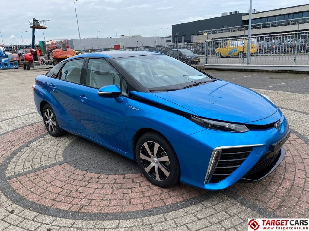 Toyota Mirai FCV HydroGen FuelCell - Coche: foto 3 Toyota Mirai FCV HydroGen FuelCell - Coche: foto 3