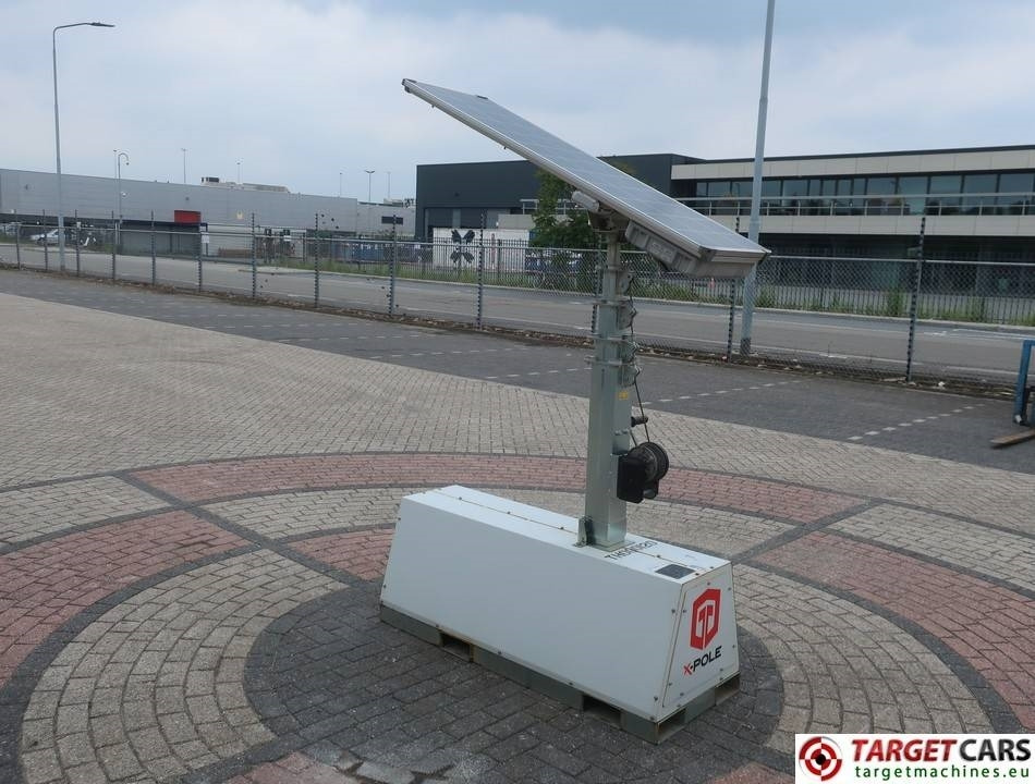 Trime X-Pole 2x25W Led Solar Tower Light - Torre de iluminación: foto 2 Trime X-Pole 2x25W Led Solar Tower Light - Torre de iluminación: foto 2