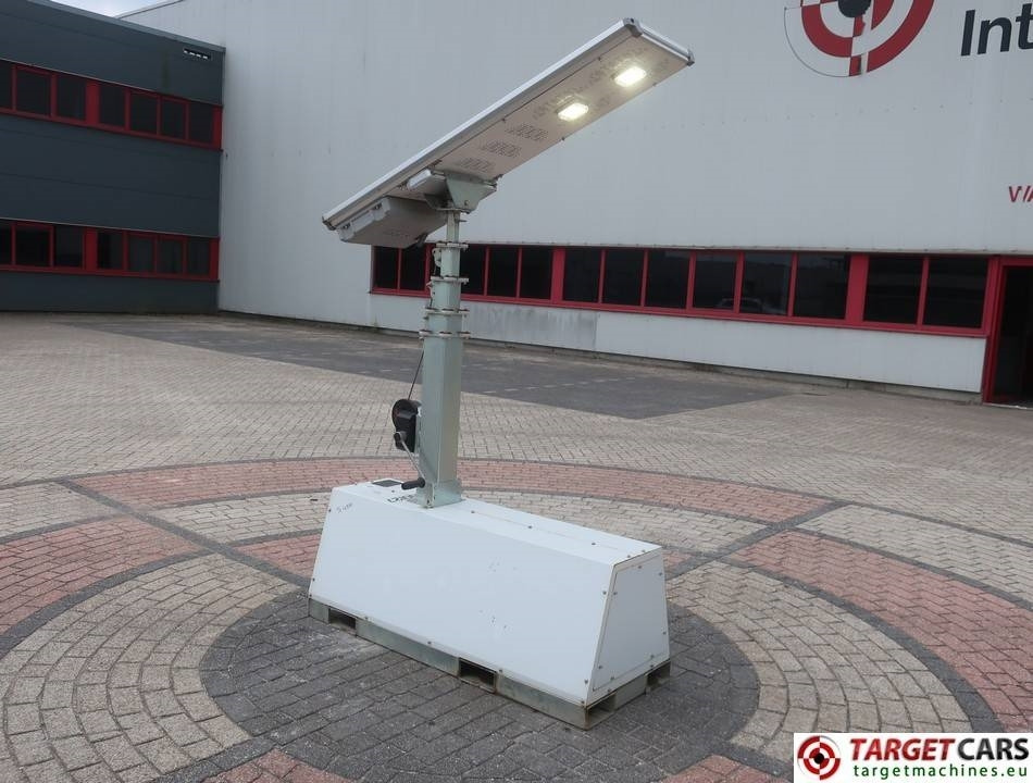 Trime X-Pole Solar Panel 50W Led Tower Light - Torre de iluminación: foto 4 Trime X-Pole Solar Panel 50W Led Tower Light - Torre de iluminación: foto 4