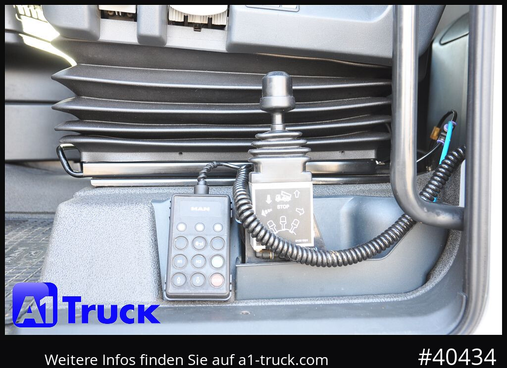 MAN TGX 18,440 XLX Intarder, Hydraulik, ACC - Cabeza tractora: foto 2 MAN TGX 18,440 XLX Intarder, Hydraulik, ACC - Cabeza tractora: foto 2