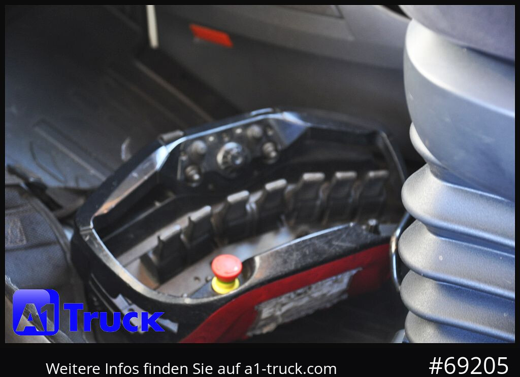 DAF XF 510 Kran PK 34.002, Seilwinde Funk - Camión grúa: foto 2 DAF XF 510 Kran PK 34.002, Seilwinde Funk - Camión grúa: foto 2