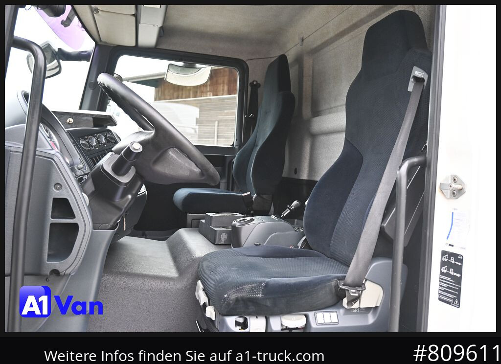 MAN TGL 8.220 Pritsche Plane, Klima, Schiebeplane, Automatik - Camión lona: foto 3 MAN TGL 8.220 Pritsche Plane, Klima, Schiebeplane, Automatik - Camión lona: foto 3