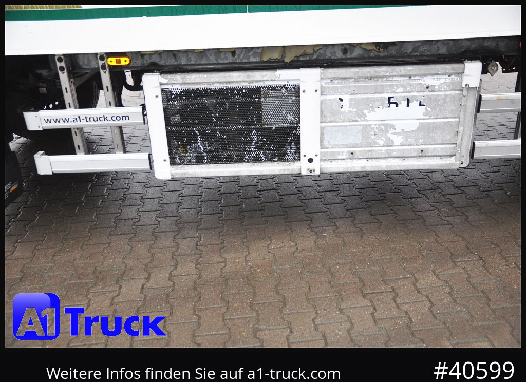 SCHMITZ Achwege & Tönjes, Rohrbahn, Fleisch, Schmitz Aufbau - Remolque frigorífico: foto 2 SCHMITZ Achwege & Tönjes, Rohrbahn, Fleisch, Schmitz Aufbau - Remolque frigorífico: foto 2