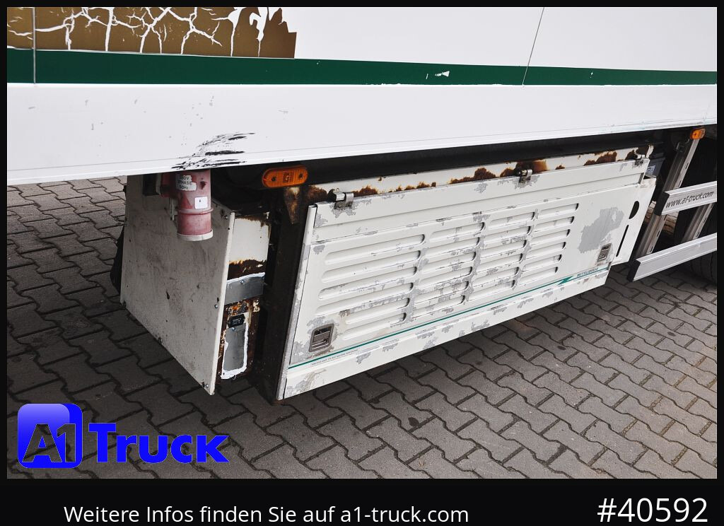 SCHMITZ Achwege & Tönjes, Rohrbahn, Fleisch, Schmitz Aufbau - Remolque frigorífico: foto 4 SCHMITZ Achwege & Tönjes, Rohrbahn, Fleisch, Schmitz Aufbau - Remolque frigorífico: foto 4