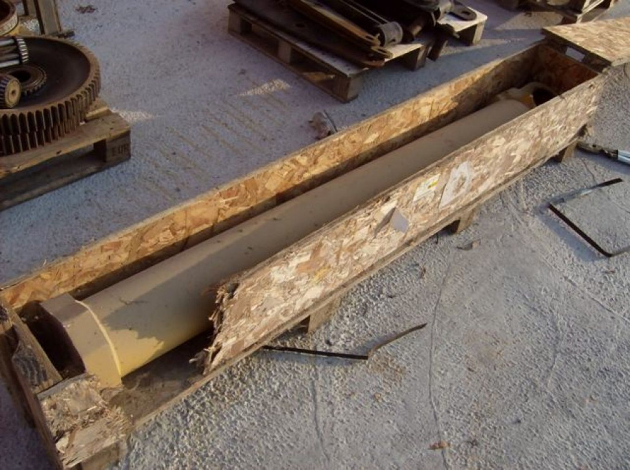 Caterpillar 225 CANNA NUOVA PER CILINDRO STICK - Cilindro hidráulico para Maquinaria de construcción: foto 2 Caterpillar 225 CANNA NUOVA PER CILINDRO STICK - Cilindro hidráulico para Maquinaria de construcción: foto 2