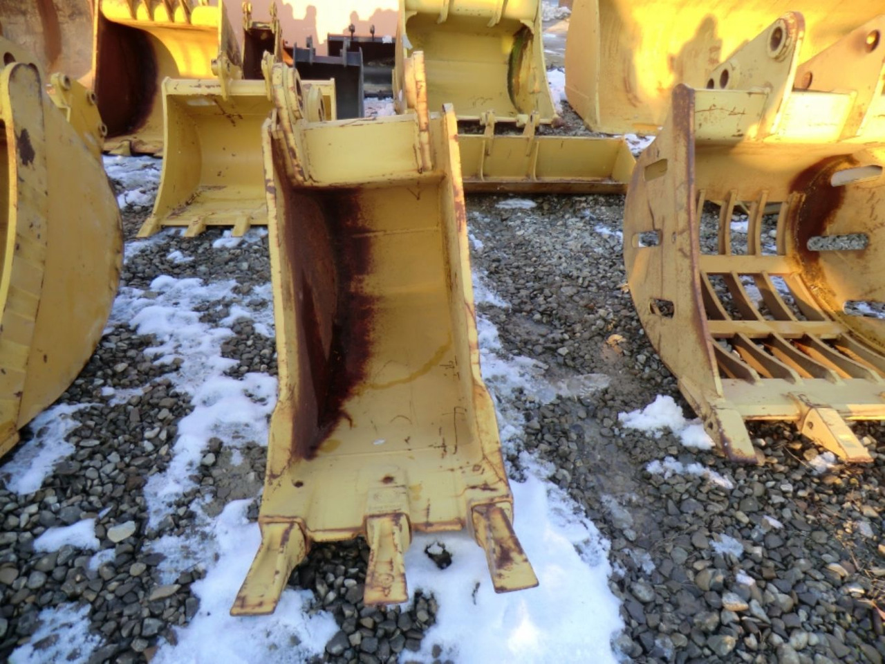 Mantovani Benne L 221 GP Benna con denti, larghezza mm 600. - Cazo para excavadora: foto 5 Mantovani Benne L 221 GP Benna con denti, larghezza mm 600. - Cazo para excavadora: foto 5
