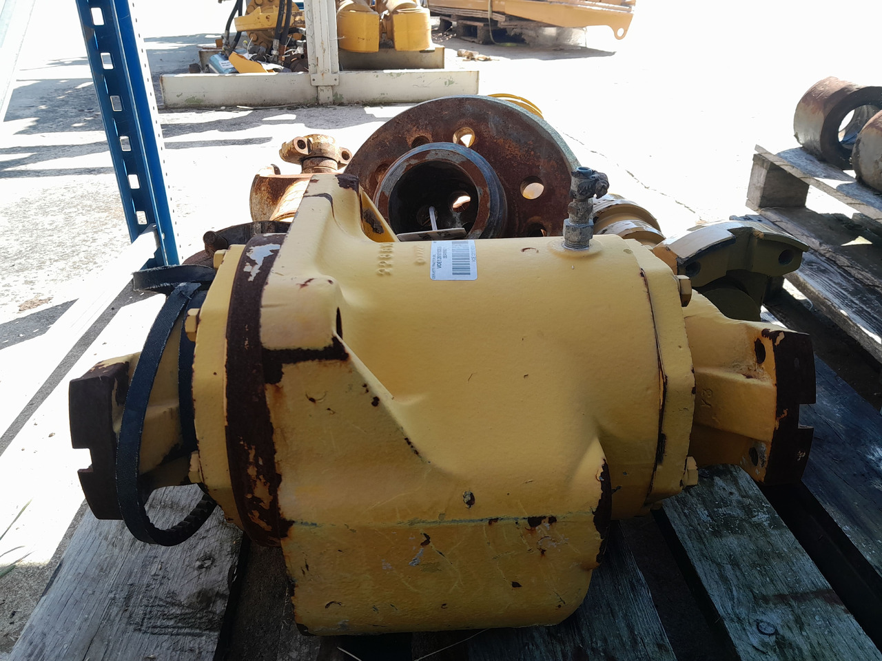 VOLVO L330E SUPPORT BEARING PROPELLER SHAFT - Transmisión para Maquinaria de construcción: foto 4 VOLVO L330E SUPPORT BEARING PROPELLER SHAFT - Transmisión para Maquinaria de construcción: foto 4