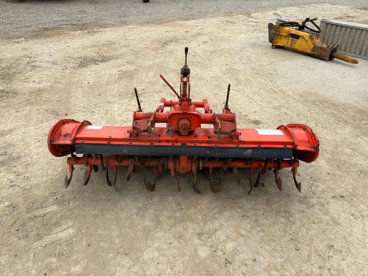 Kubota R 15 N - Rotocultivador: foto 5 Kubota R 15 N - Rotocultivador: foto 5