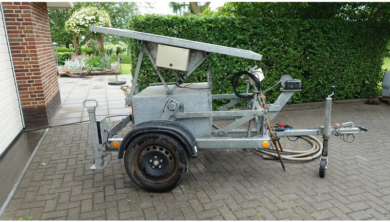 Plasdraspomp op aanhangwagen afzetbaar - Pulverizador suspendido: foto 3 Plasdraspomp op aanhangwagen afzetbaar - Pulverizador suspendido: foto 3