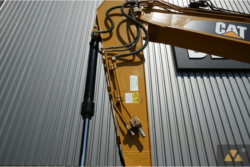Excavadora de cadenas Caterpillar 320FL: foto 13