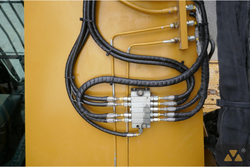 Excavadora de cadenas Caterpillar 325F LCR: foto 20