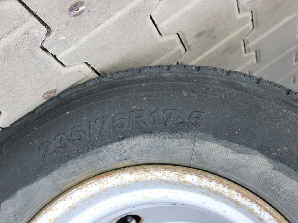 BG CA1 - Remolque con toldo: foto 3 BG CA1 - Remolque con toldo: foto 3