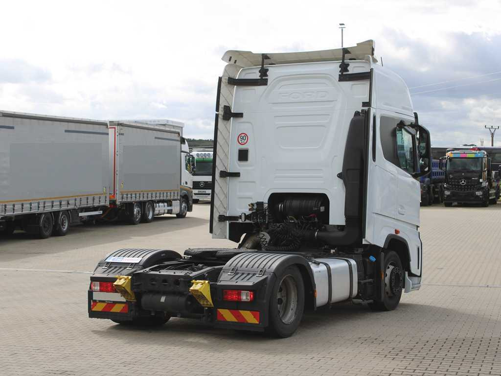 Ford F-MAX LL 12TX, EURO 6, LOWDECK, NAVIGATION, INDEPENDENT AIR CONDITIONING - Cabeza tractora: foto 4 Ford F-MAX LL 12TX, EURO 6, LOWDECK, NAVIGATION, INDEPENDENT AIR CONDITIONING - Cabeza tractora: foto 4