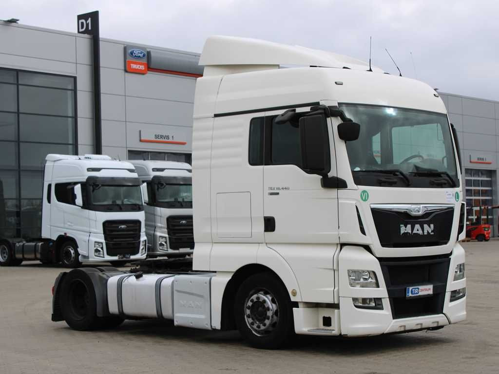 MAN TGX 18.440 4X2 LLS - U, LOWDECK, EURO 6 - Cabeza tractora: foto 2 MAN TGX 18.440 4X2 LLS - U, LOWDECK, EURO 6 - Cabeza tractora: foto 2