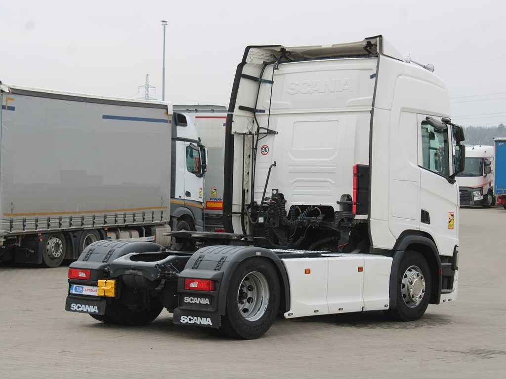 Scania R 450, EURO 6, NAVIGATION, RETARDER, PNEU 80% - Cabeza tractora: foto 3 Scania R 450, EURO 6, NAVIGATION, RETARDER, PNEU 80% - Cabeza tractora: foto 3