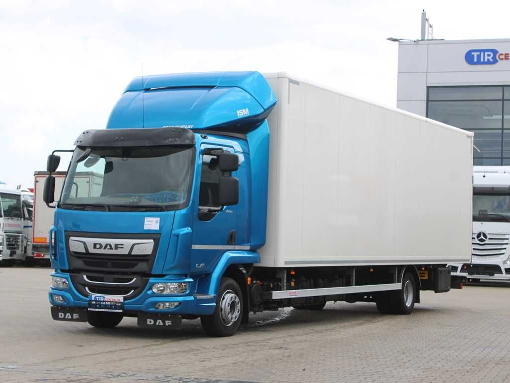 Camión caja cerrada DAF LF260 FA, EURO 6, TAIL LIFT, CAMERA: foto 1