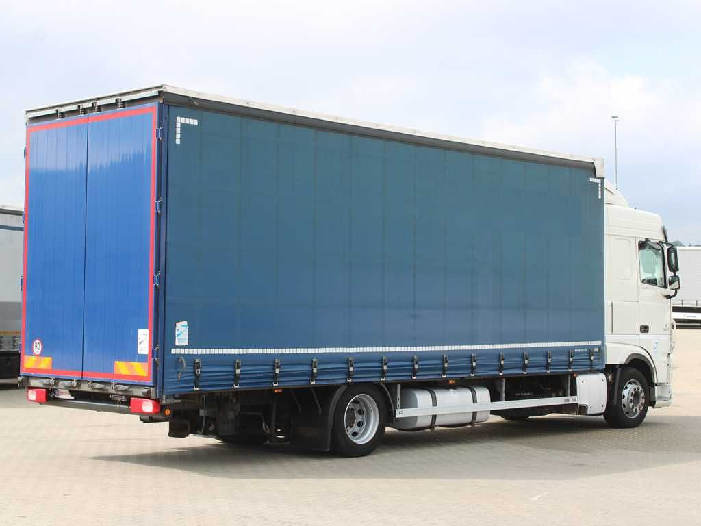 DAF XF 450, EURO 6, SECONDARY AIR CONDITIONIG - Camión lona: foto 3 DAF XF 450, EURO 6, SECONDARY AIR CONDITIONIG - Camión lona: foto 3