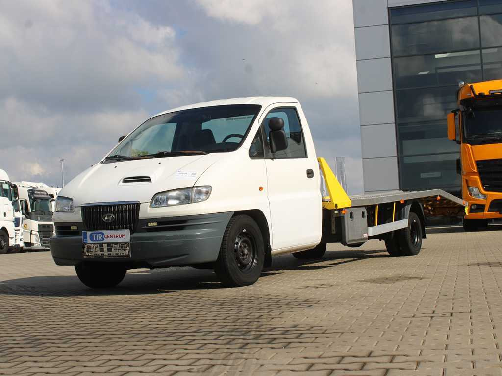 Hyundai H1 TRUCK, EURO 3, DRIVEWAYS, WINCH, TIRES 90% - Grua de remolque autos: foto 1 Hyundai H1 TRUCK, EURO 3, DRIVEWAYS, WINCH, TIRES 90% - Grua de remolque autos: foto 1