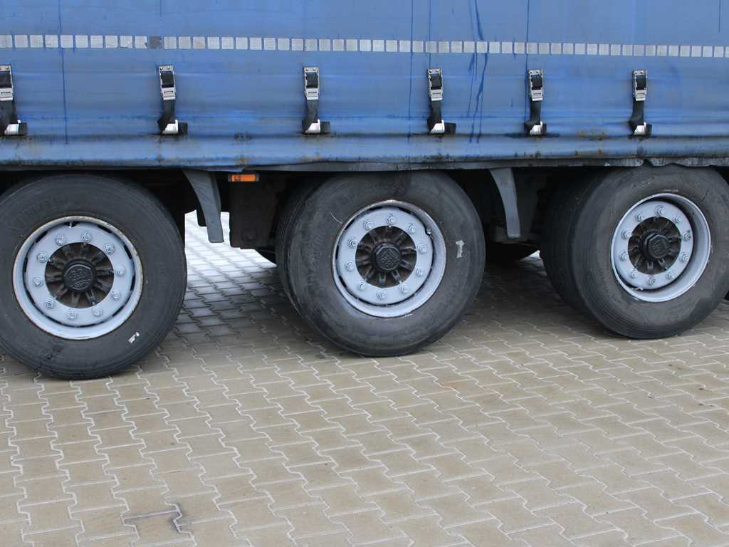 Semirremolque lona Krone SD 04, LOWDECK, LIFTING AXLE, MULTILOCK, LIFTING ROOF: foto 9 Semirremolque lona Krone SD 04, LOWDECK, LIFTING AXLE, MULTILOCK, LIFTING ROOF: foto 9