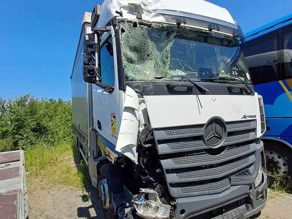Mercedes-Benz Actros 2542, 6X2 + PANAV TVK18M - Camión lona: foto 4 Mercedes-Benz Actros 2542, 6X2 + PANAV TVK18M - Camión lona: foto 4
