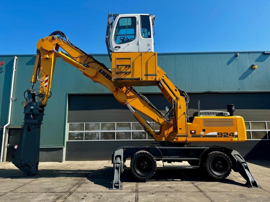 Liebherr A 924 C - Manipulador de materiales: foto 1 Liebherr A 924 C - Manipulador de materiales: foto 1