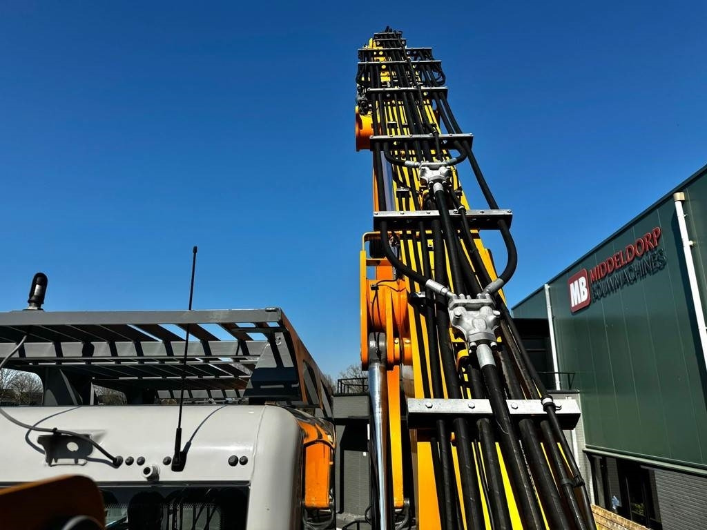 Manipulador de materiales Liebherr LH 30 M: foto 15
