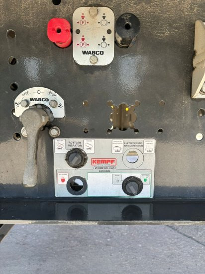 Kempf SKM 39 Alu-Kastenmulde 55m³ Rollplane - Semirremolque volquete: foto 5 Kempf SKM 39 Alu-Kastenmulde 55m³ Rollplane - Semirremolque volquete: foto 5