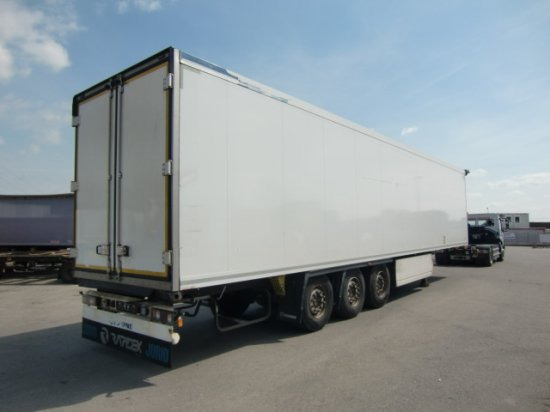 Krone Carrier Vector 1350, Liftachse - Semirremolque isotérmico: foto 4 Krone Carrier Vector 1350, Liftachse - Semirremolque isotérmico: foto 4