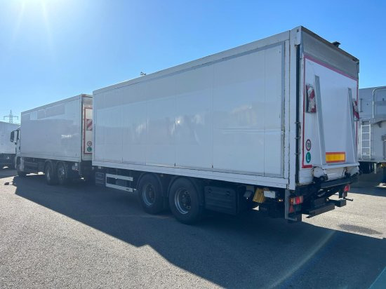 MAN TGS 26.360 6x2 LL, Tiefkühlkoffer Intarder, Liftachse - Camión frigorífico: foto 4 MAN TGS 26.360 6x2 LL, Tiefkühlkoffer Intarder, Liftachse - Camión frigorífico: foto 4