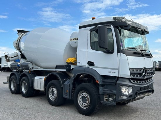 Mercedes-Benz Arocs 3743, 8x4 Betonmischer, Euro 6, 9m³ Liebherr Mischer - Camión hormigonera: foto 2 Mercedes-Benz Arocs 3743, 8x4 Betonmischer, Euro 6, 9m³ Liebherr Mischer - Camión hormigonera: foto 2