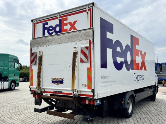 Mercedes-Benz Atego 1524 Koffer mit Hebebühne - Camión caja cerrada: foto 4 Mercedes-Benz Atego 1524 Koffer mit Hebebühne - Camión caja cerrada: foto 4