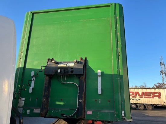 Schwarzmüller Plateau-Auflieger - Semirremolque plataforma/ Caja abierta: foto 2 Schwarzmüller Plateau-Auflieger - Semirremolque plataforma/ Caja abierta: foto 2