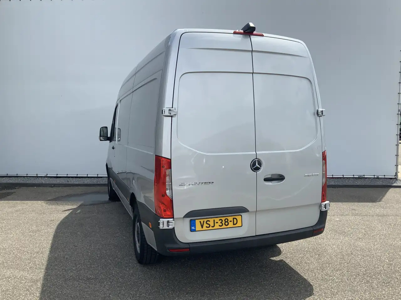 Mercedes-Benz Sprinter 315 1.9 CDI L2H2 Automaat 3 Zits Airco Navi Camera - Furgón: foto 4 Mercedes-Benz Sprinter 315 1.9 CDI L2H2 Automaat 3 Zits Airco Navi Camera - Furgón: foto 4